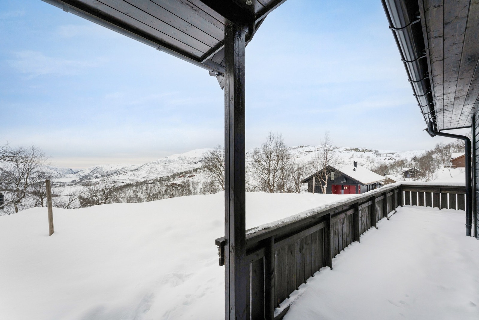 - Her er det muligheter for sittegrupper hvor man kan sette opp bålpanne året rundt - Galleribilde