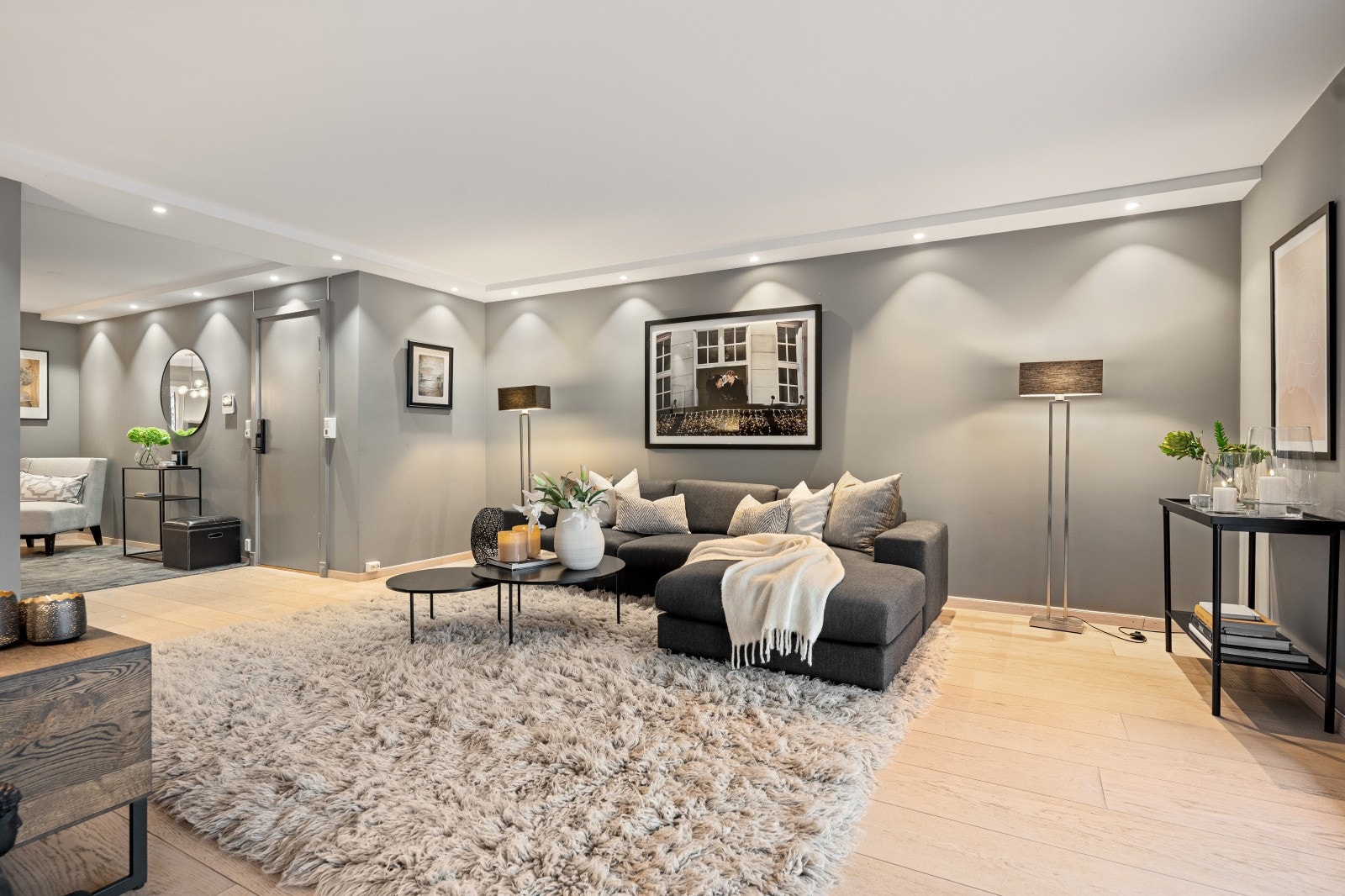 Det er behagelig gulvvarme i boligens entré, stue og kjøkken. Galleribilde