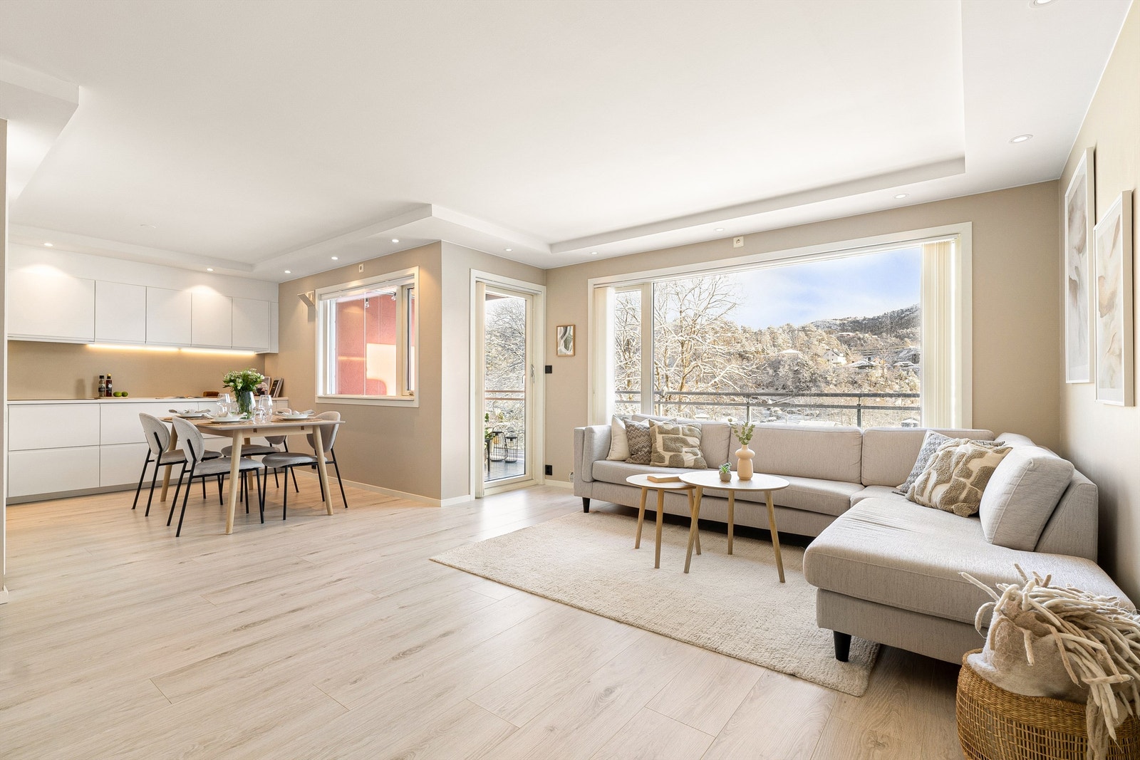 Leiligheten har en ideell planløsning med moderne kvaliteter. Galleribilde