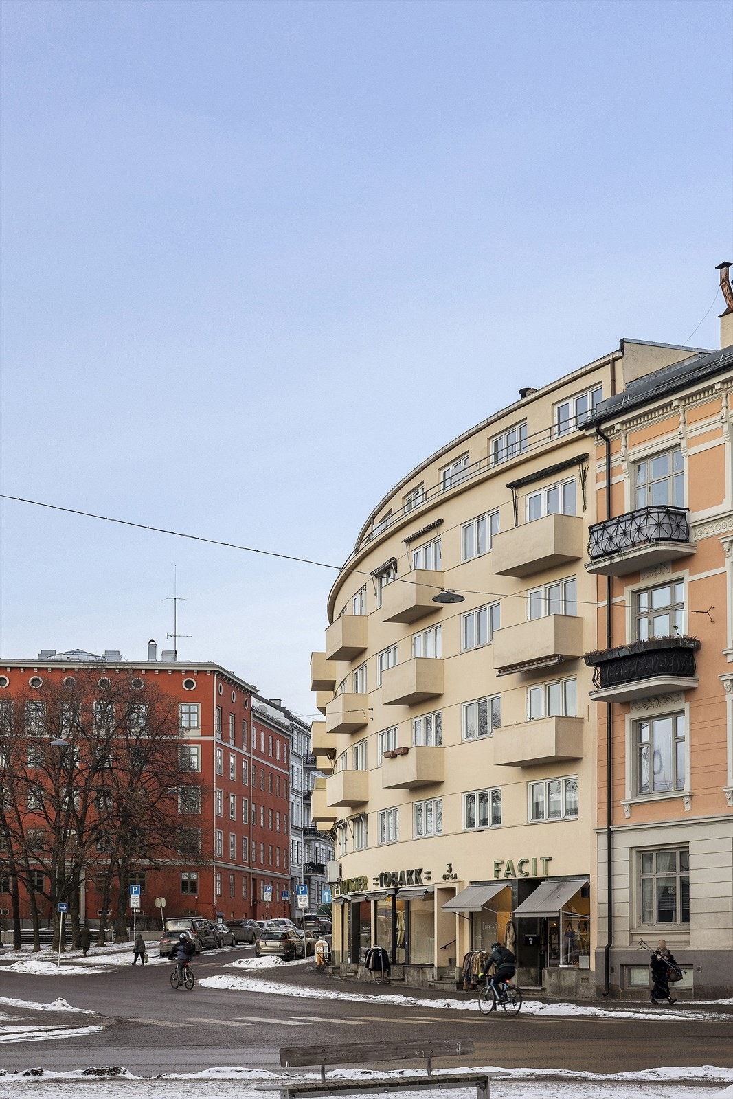 Veldrevet borettslag med sentral og attraktiv beliggenhet på Bolteløkka, med kort vei til butikker, caféer og kollektivtransport Galleribilde