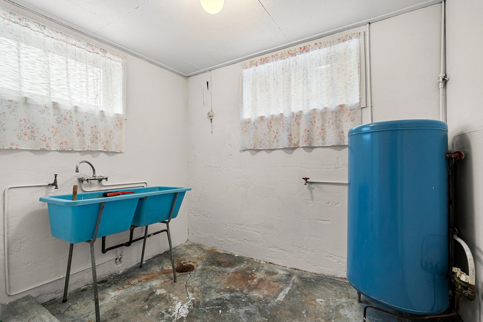 Vaskerom Galleribilde