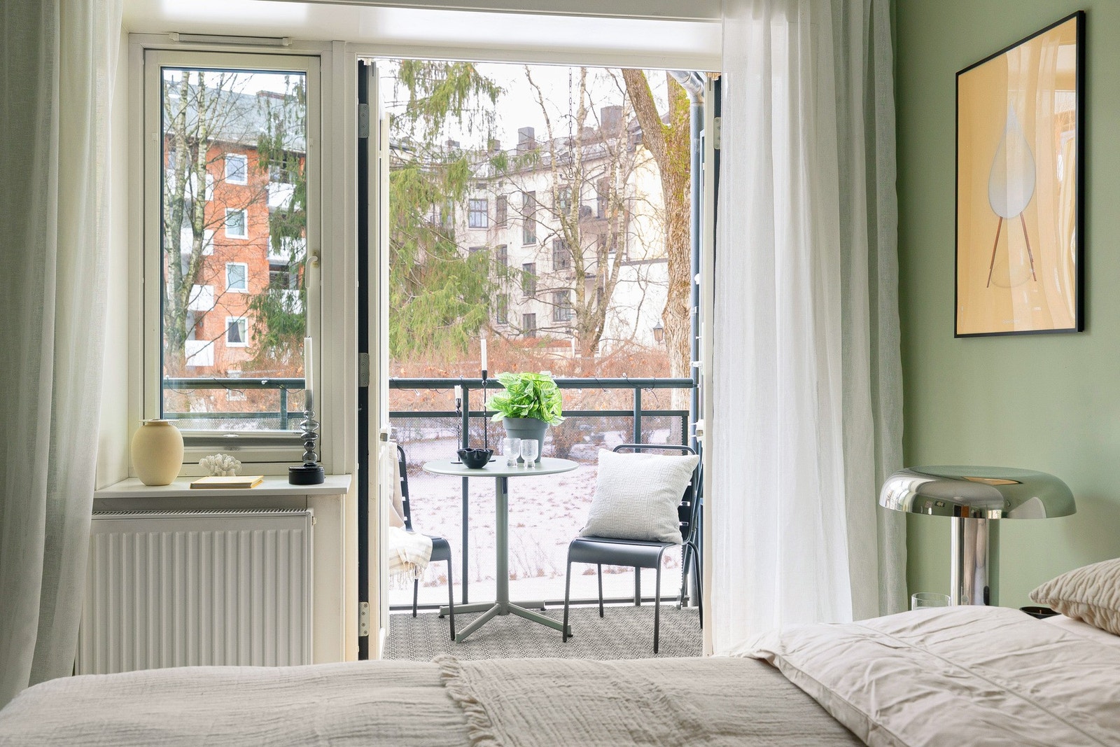 Dagene blir lysere og lengre, og gradestokken viser liiiitt høyere sifre. Galleribilde