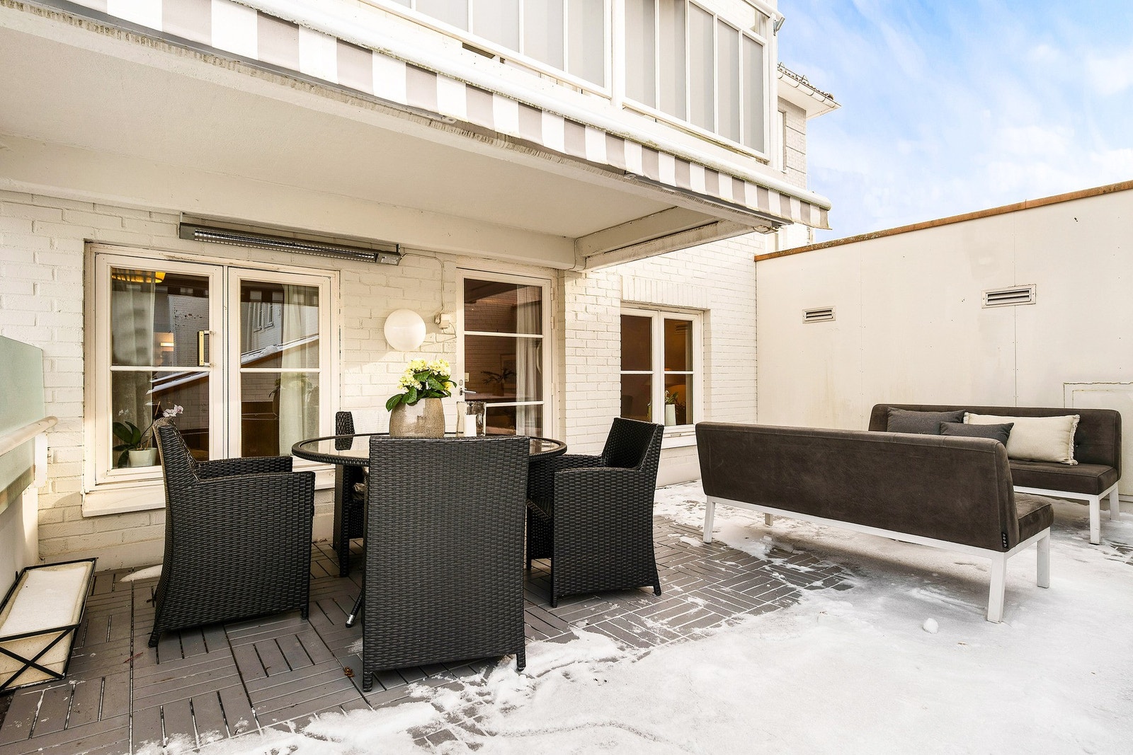 God plass til utemøbler Galleribilde