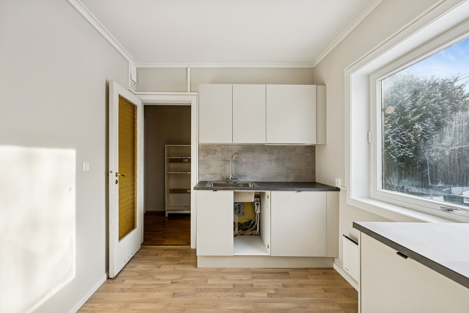 Nytt jkøkken (Dør kommer) Galleribilde