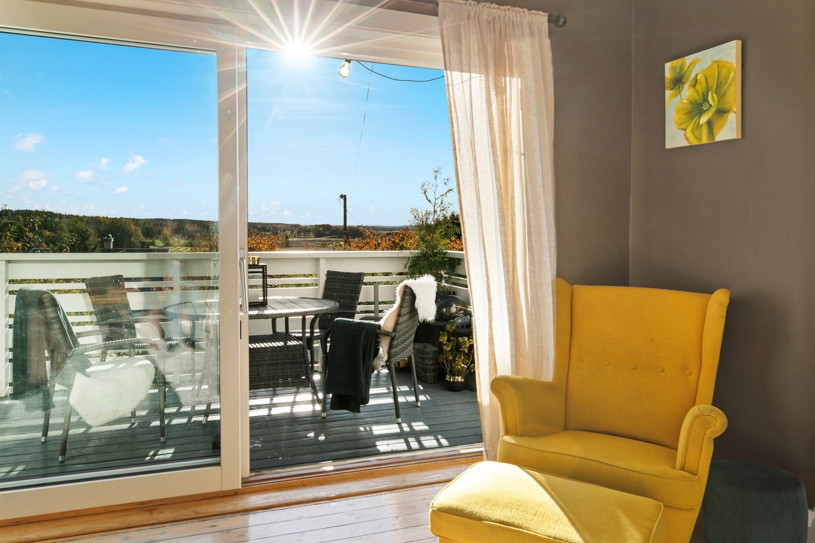 Det er utgang til en koselig veranda Galleribilde