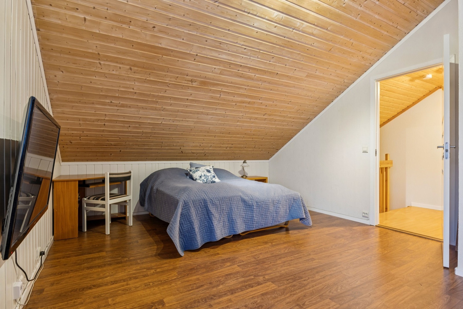 Soverom én. Galleribilde