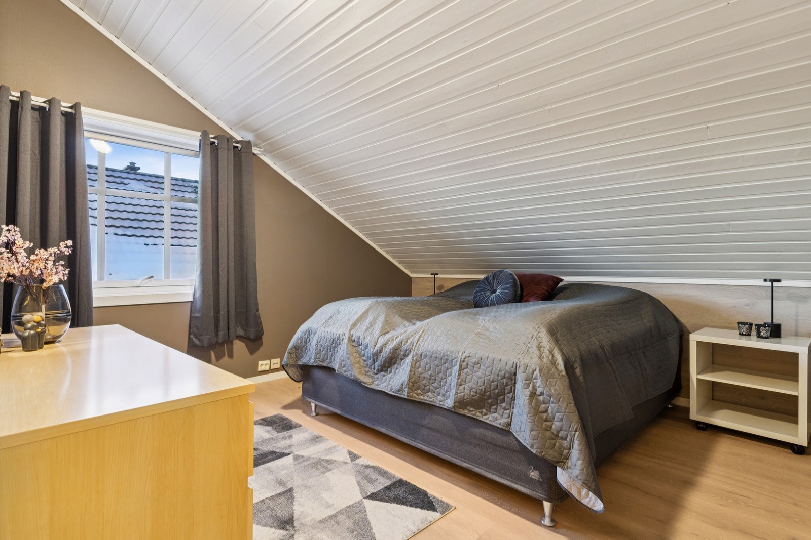 Soverom tre. Galleribilde