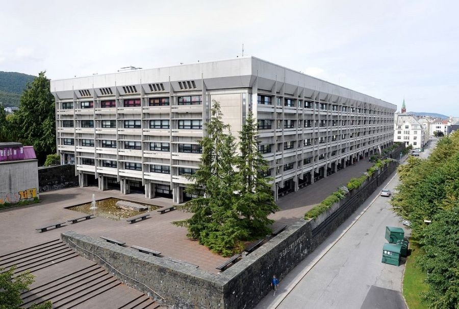 Realfagbygget 7 min Galleribilde