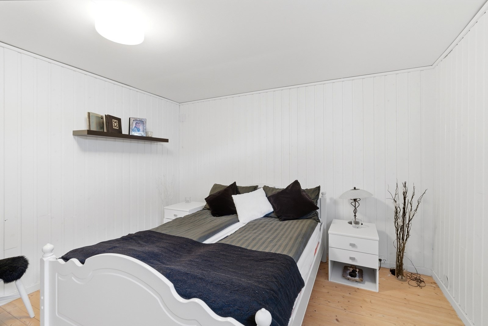 Kontor/rom. Antas å ikke være godkjent soverom pga rømningsvei krav. Galleribilde