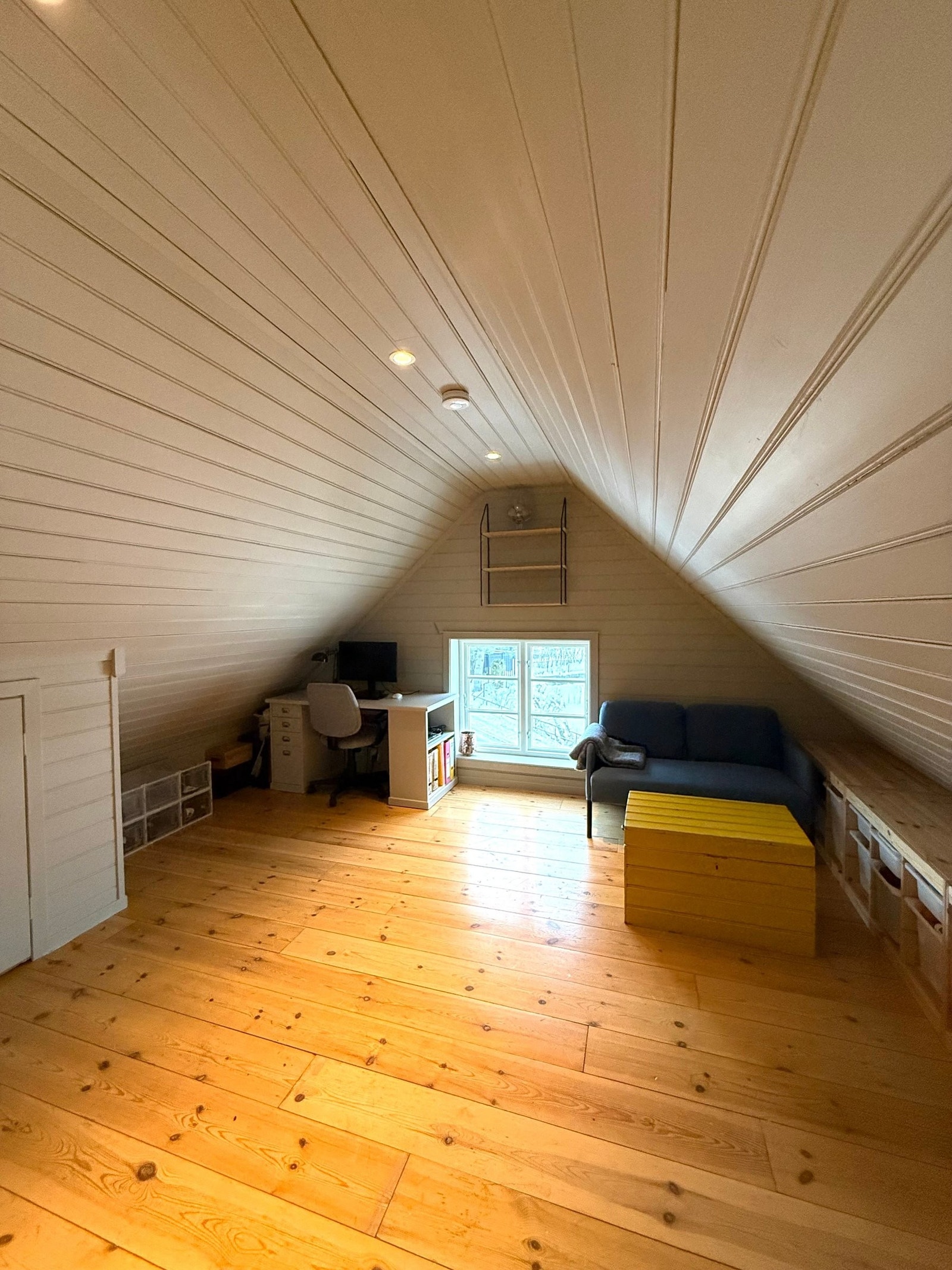 Loft er innredet av tidligere eier – bruksendring er ikke omsøkt. Galleribilde