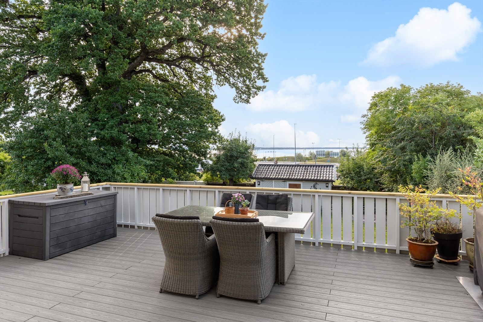 Flott veranda med utsikt ut mot Oslofjorden Galleribilde