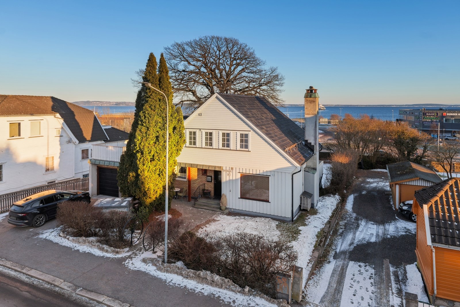 Her får man en romslig familiebolig med nærhet til det meste Galleribilde