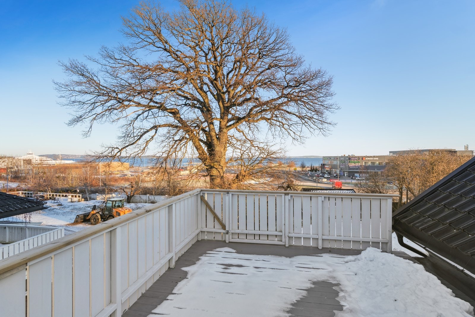 Rommet har utgang til en egen veranda Galleribilde