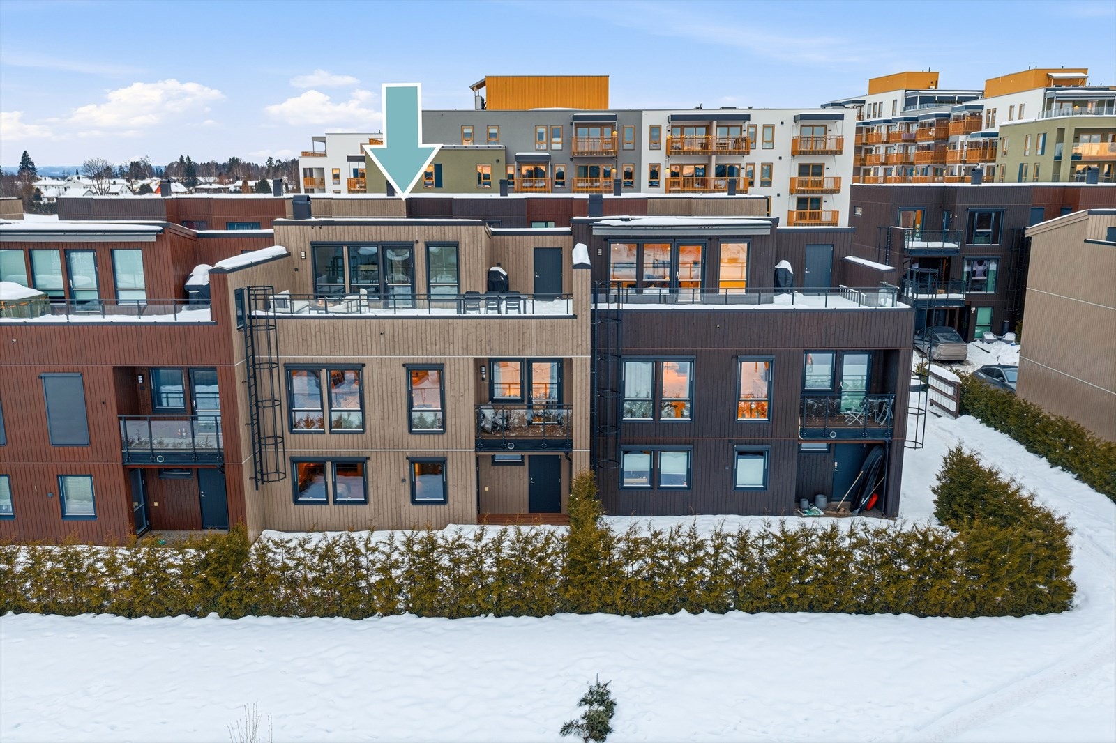 Moderne og familievennlig rekkehus fra 2020 med takterrasse og garasje! Velkommen til visning Galleribilde