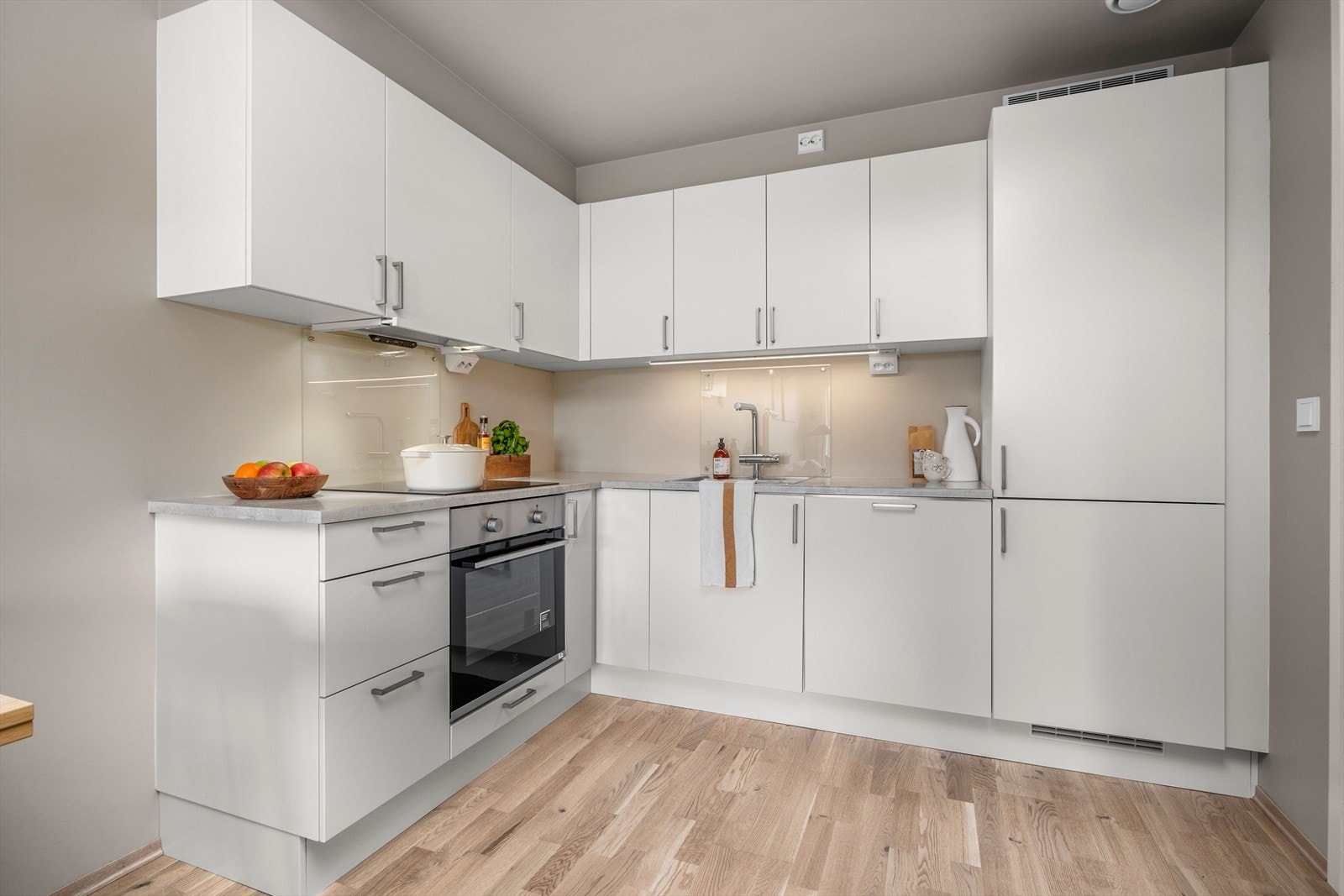 Kjøkkenet er fra byggeår, og har fått TG 0 fra takstmann. Galleribilde