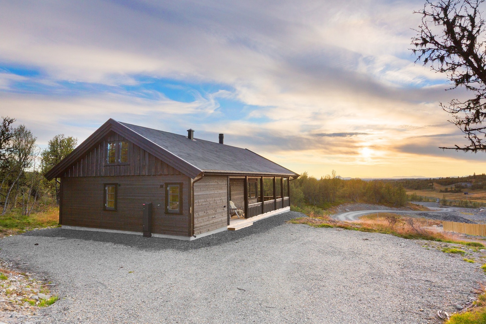 Lenningen er et eldorado for friluftsinteresserte - med flotte skiløyper vinterstid, turstier og sykkelruter om sommeren. Foto: PHolio (Ingvild Joplassen) Galleribilde