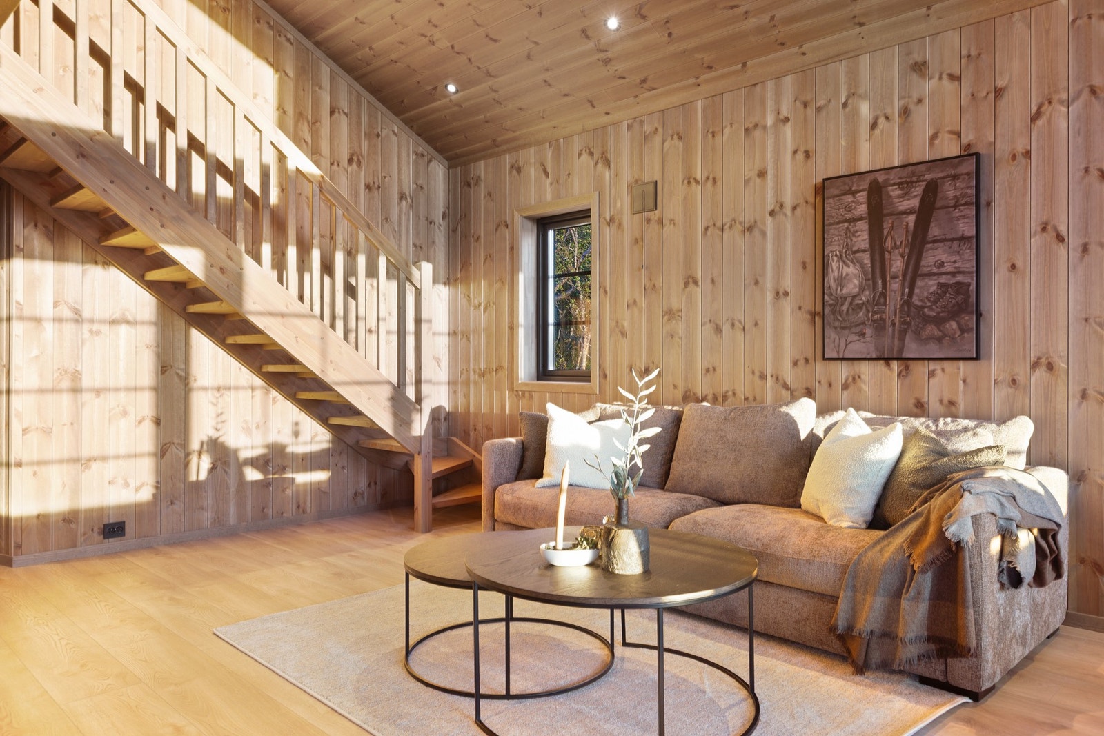 God plass til å møblere med sofagruppe Galleribilde