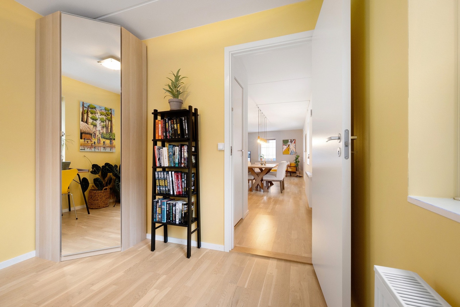 Rommet har inngang fra kjøkkenet. Galleribilde