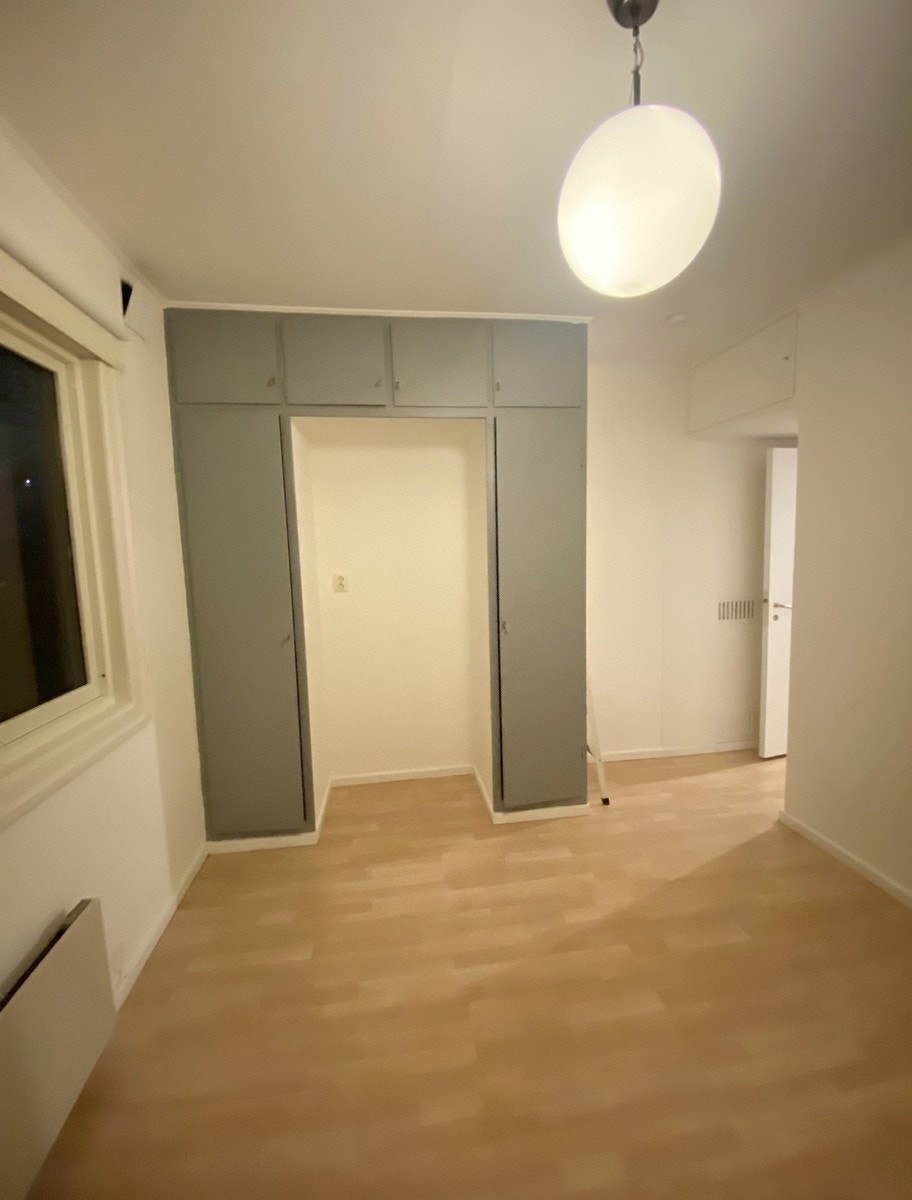 Soverom 1. Ekstra skapplass. Galleribilde