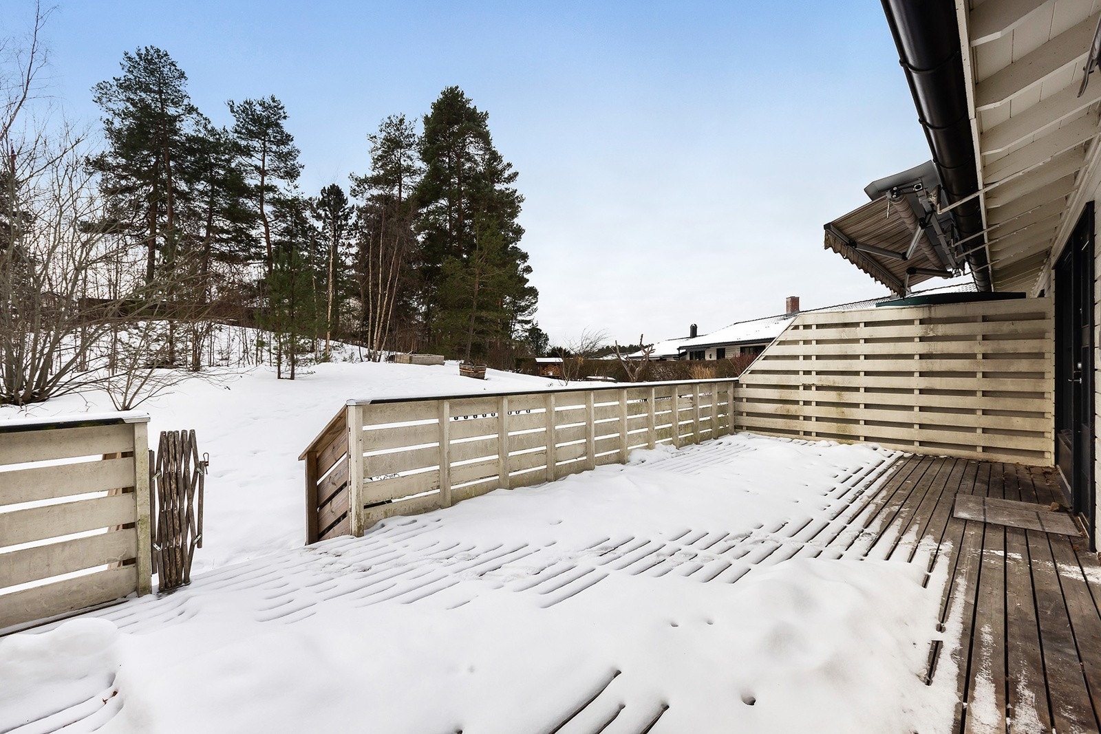 Boligen har også en solrik terrasse. Galleribilde