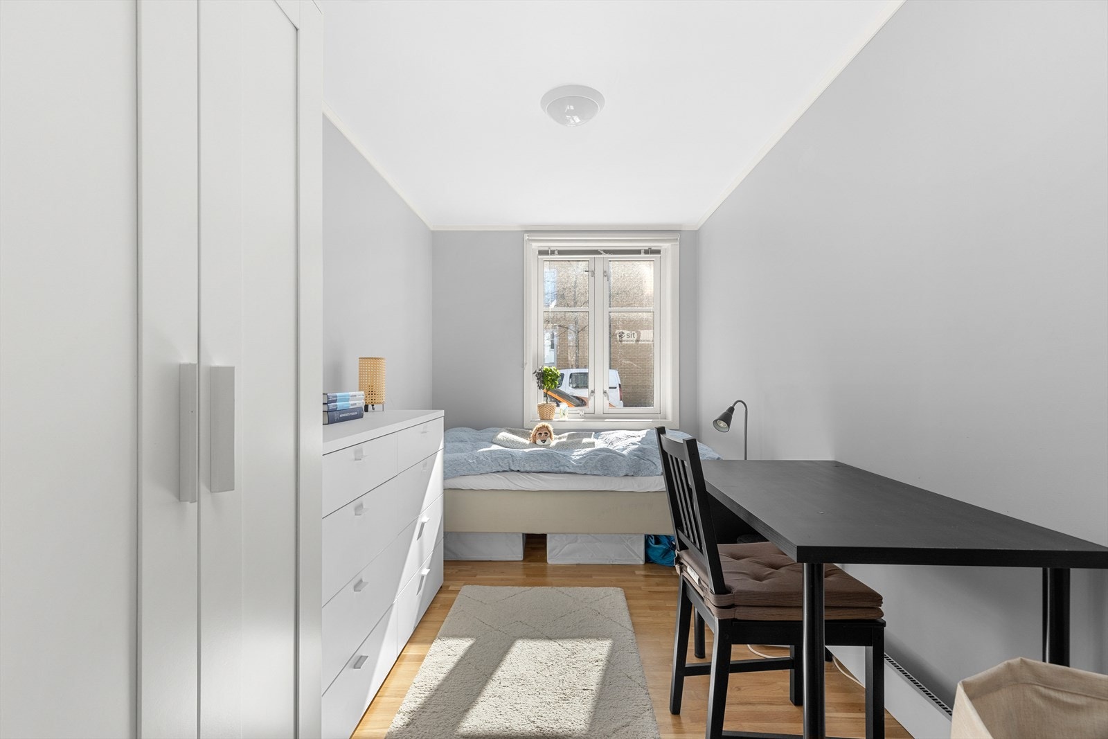 Soverommene er på hhv. ca. 7,5, 8 og 11m². Galleribilde