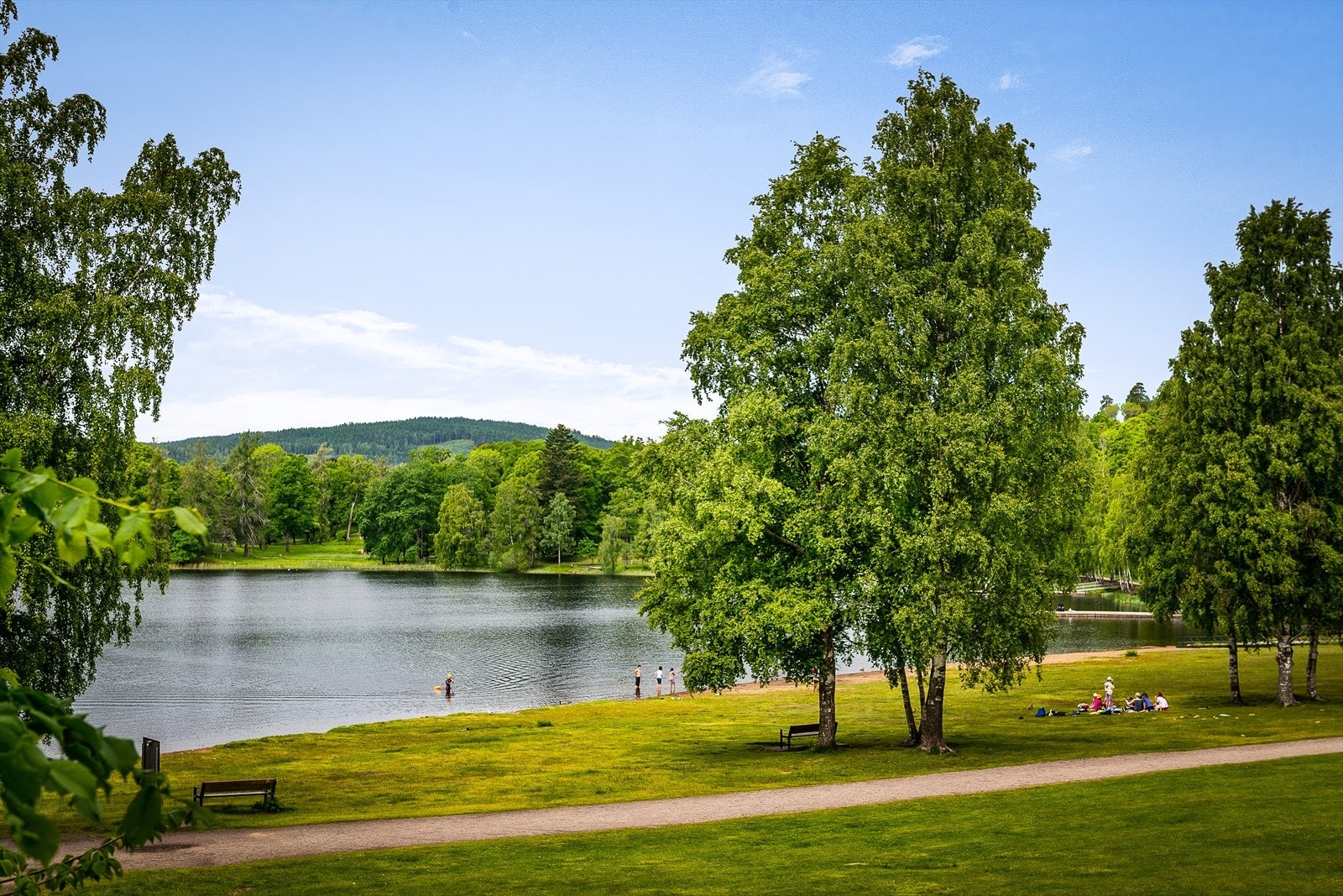 Bogstadvannet byr på fine tur- og bademuligheter Galleribilde