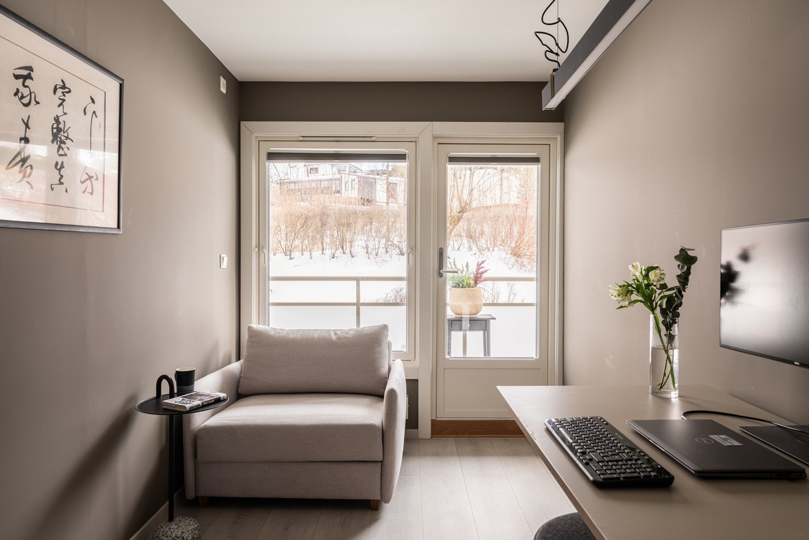 Det tredje soverommet har utgang til egen balkong og er ideelt som kontor. Galleribilde