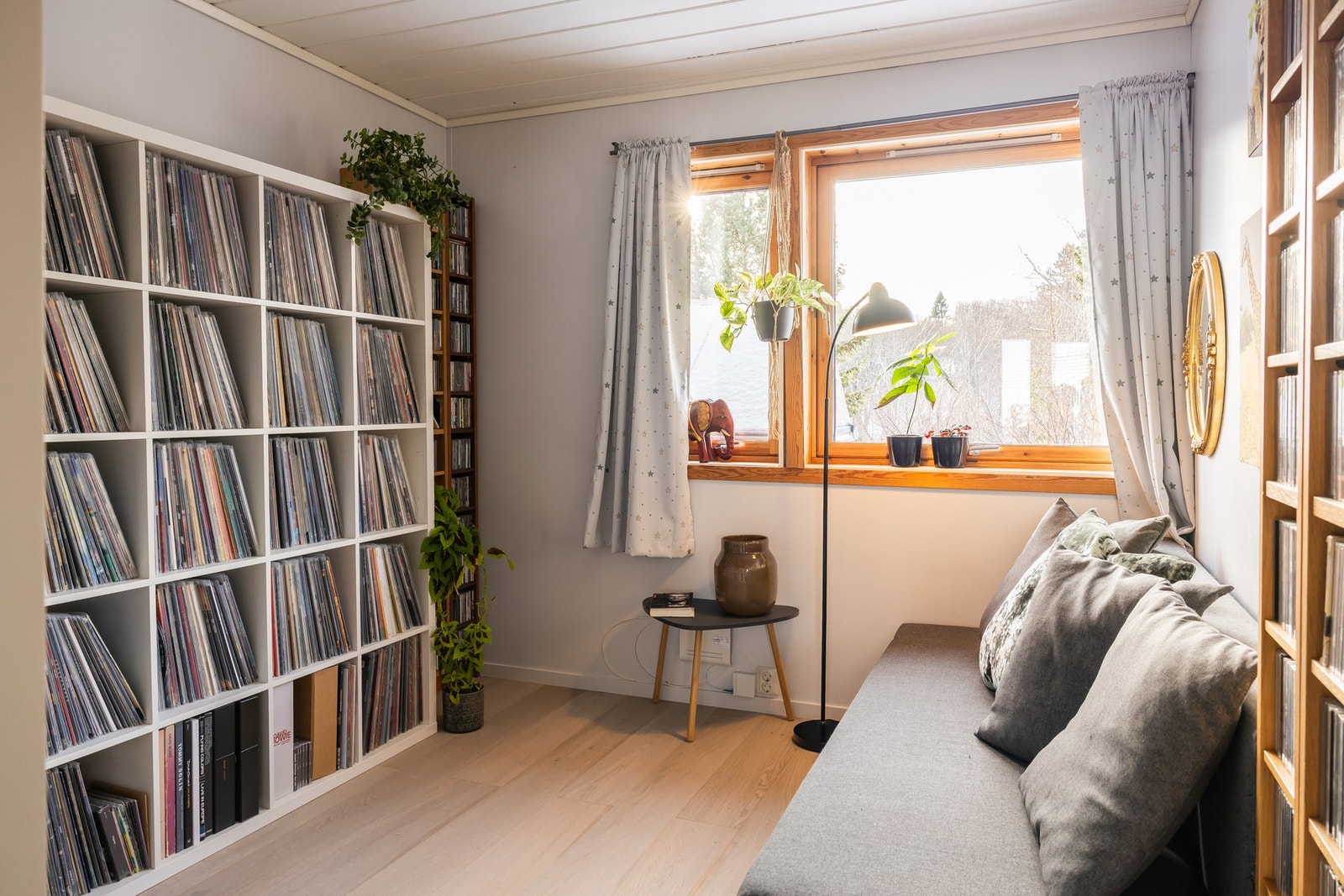 Fleksibelt rom som passer perfekt som hjemmekontor, barnerom eller gjesterom. Galleribilde