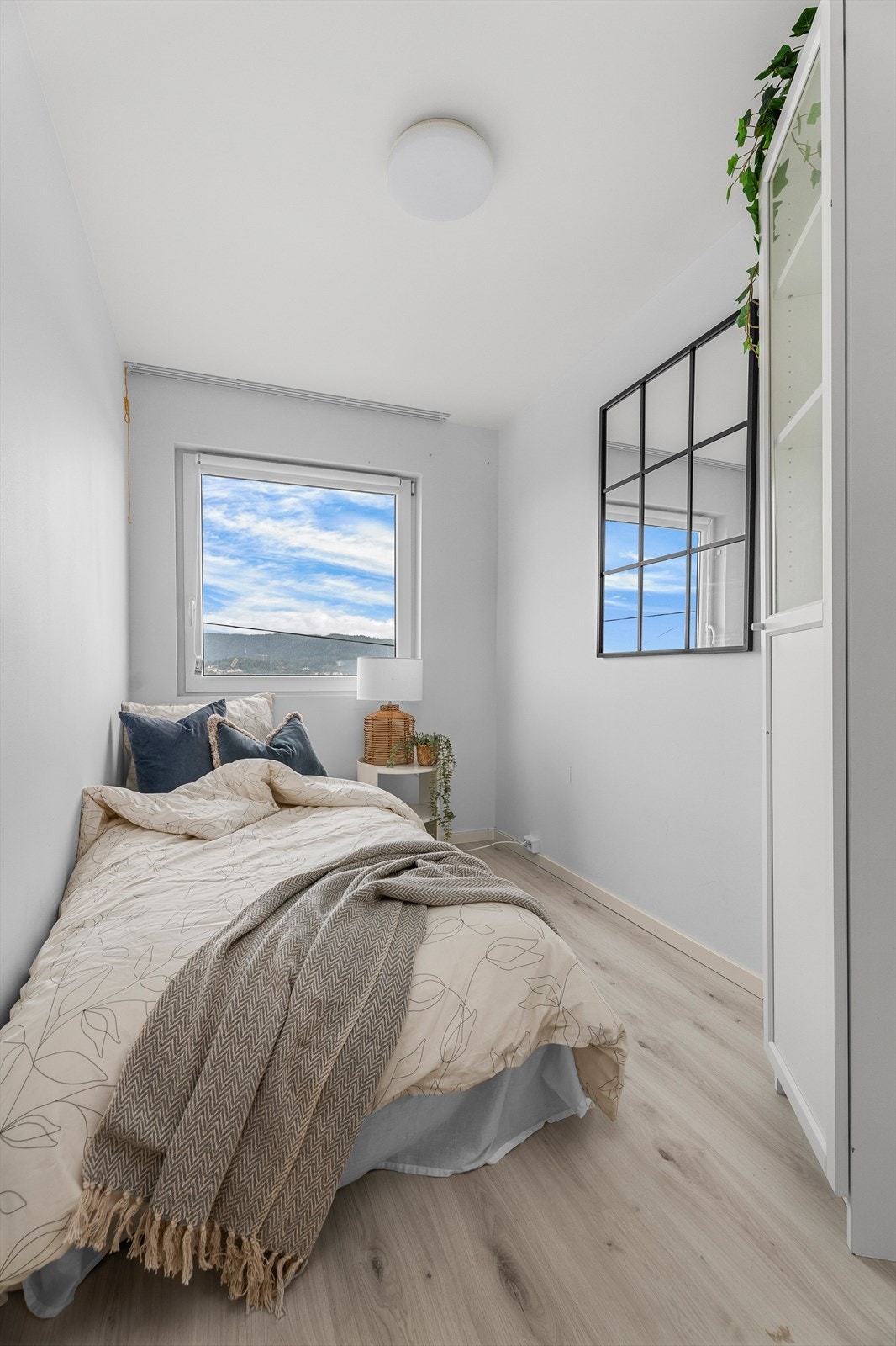 Andre soverommet er på 5m² og er også på loftet. Galleribilde