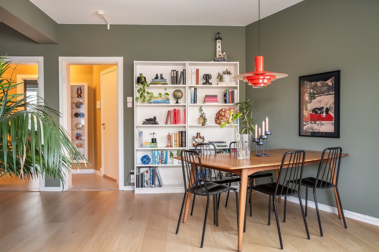 Bredbånd, varmtvann og fyring er inkludert i felleskostnadene. Galleribilde