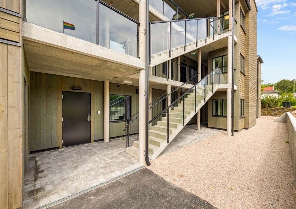 Trapp opp til tredje etasje. Bygget har også heis. Galleribilde