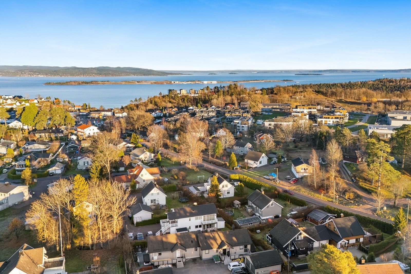 Flotte turområder og E18 er kun et steinkast fra boligen. Galleribilde