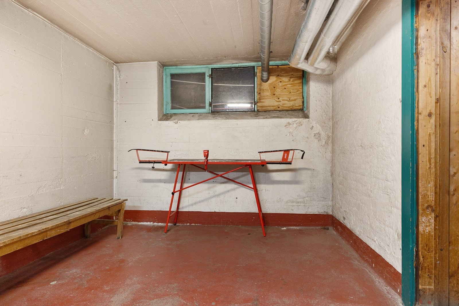 Det er fellesvaskeri, tørkerom og smørebod i bygget. Galleribilde