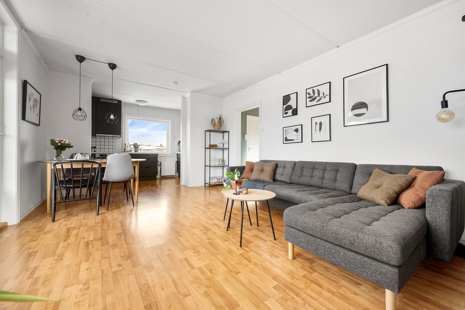 Leilighetens høye og frie beliggenhet gjør at det er minimalt med innsyn. Galleribilde