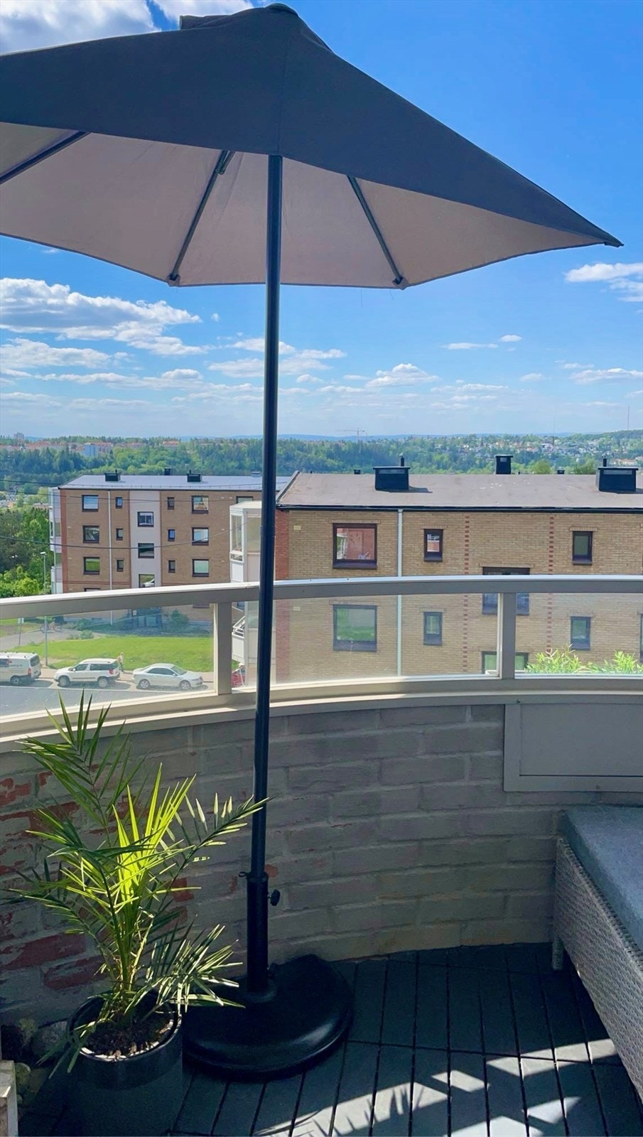 Balkongen sommerstid.
Selgers private bilder. Galleribilde