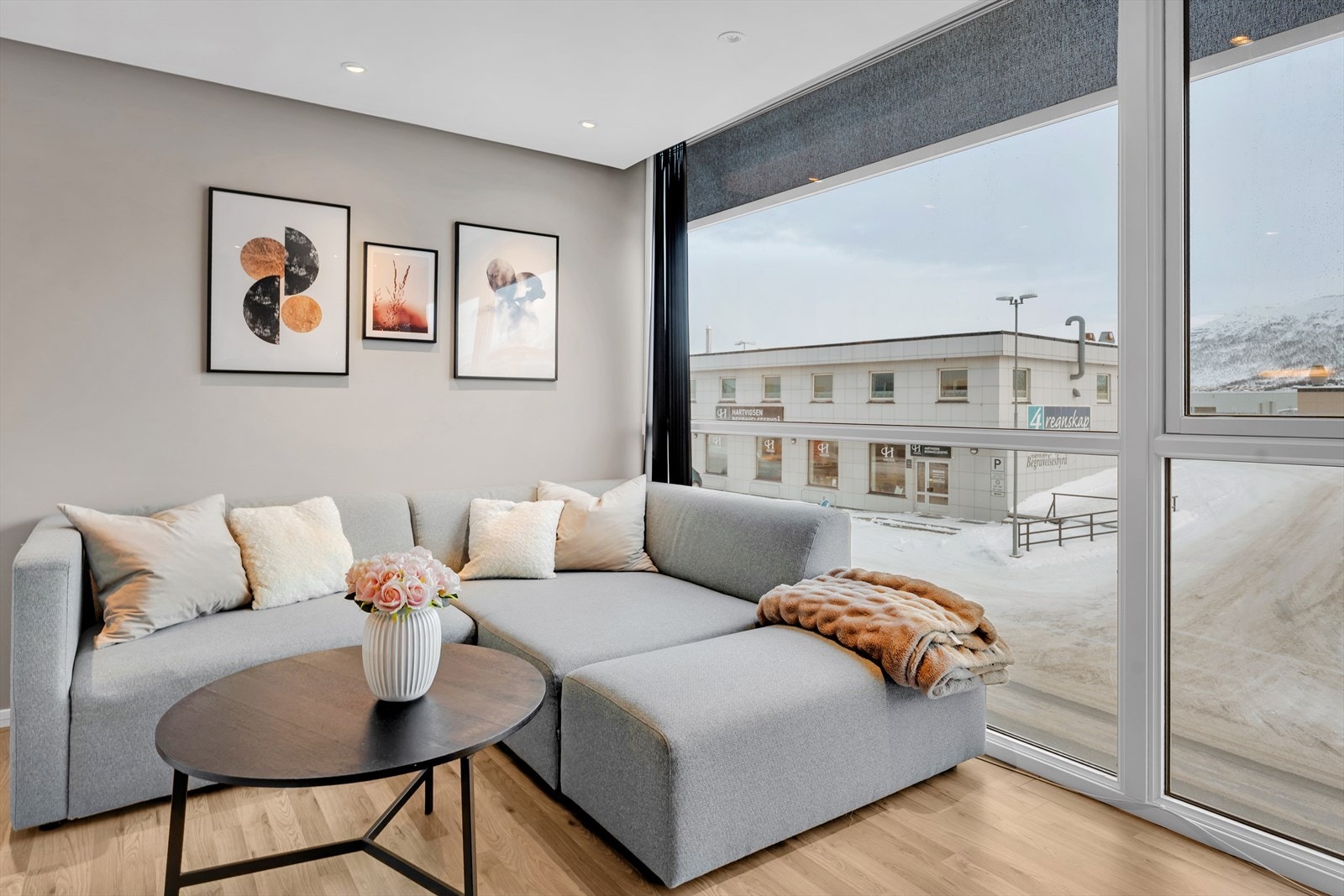 En stilfull 2-roms med effektiv planløsning og sentral beliggenhet midt mellom UNN/UiT og sentrum. Galleribilde