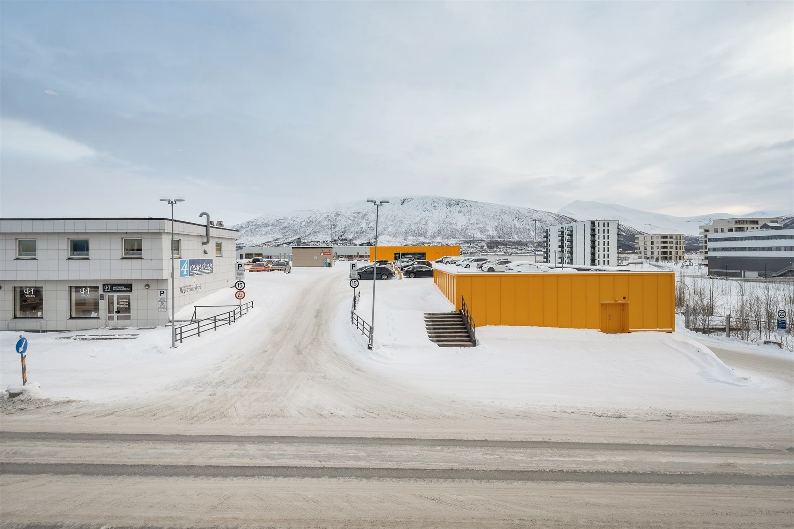 Utsikt mot øst. Galleribilde