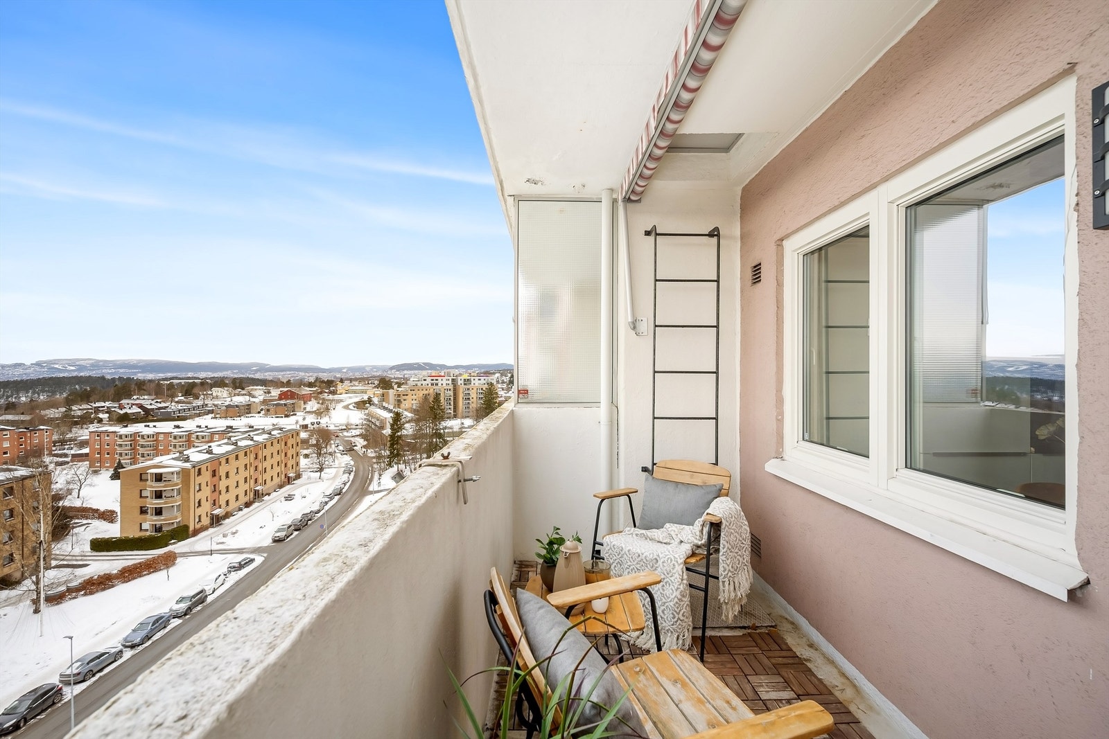 Det er tillatt med både gass- og elektrisk grill på balkongen. Galleribilde