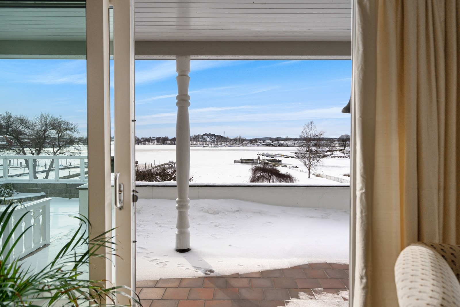 Nydelig utsikt over Husøysund Galleribilde