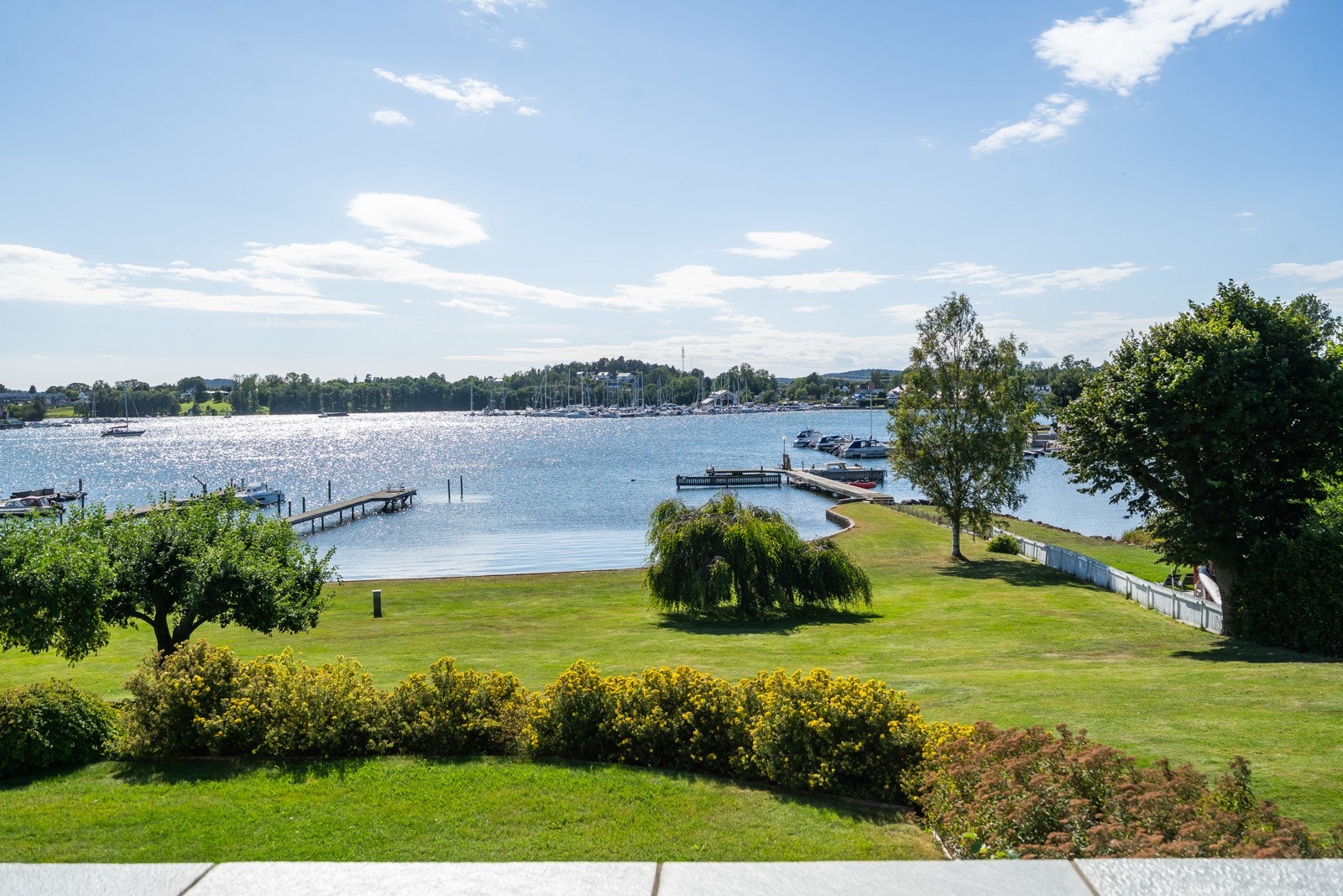 Utsikt over Husøysund og innseilingen til Tønsberg Galleribilde