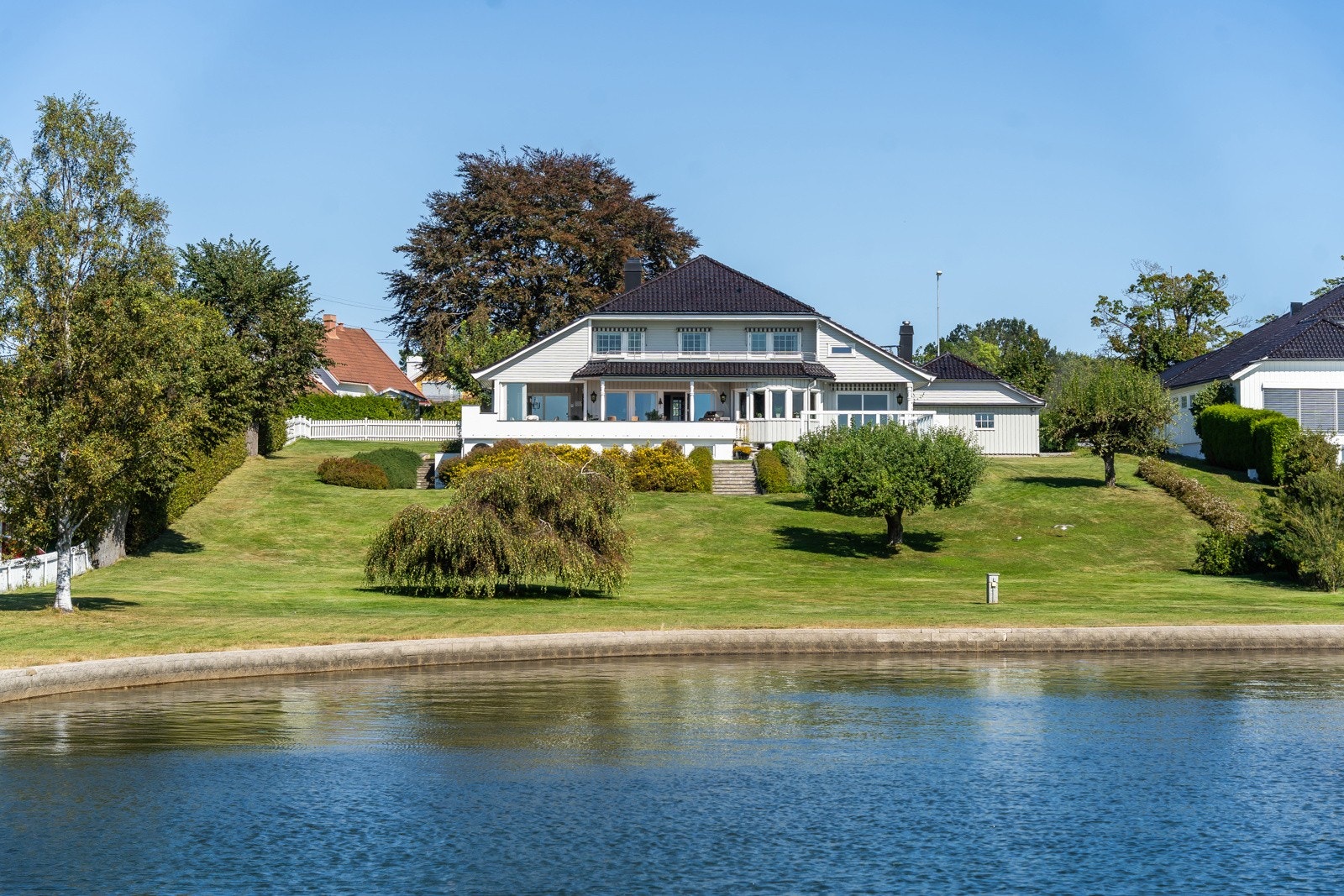 Parkmessig hagetomt Galleribilde