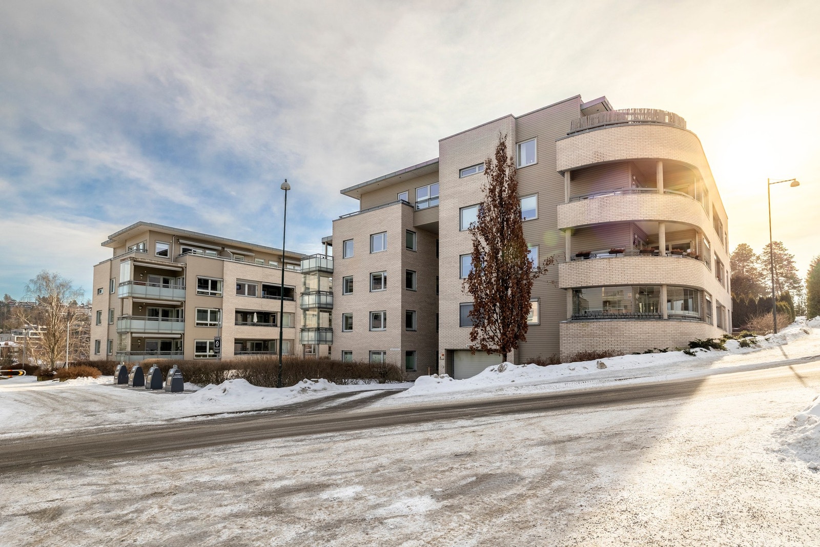 Fra leiligheten er det kort gangavstand til Kolbotn torg. Galleribilde