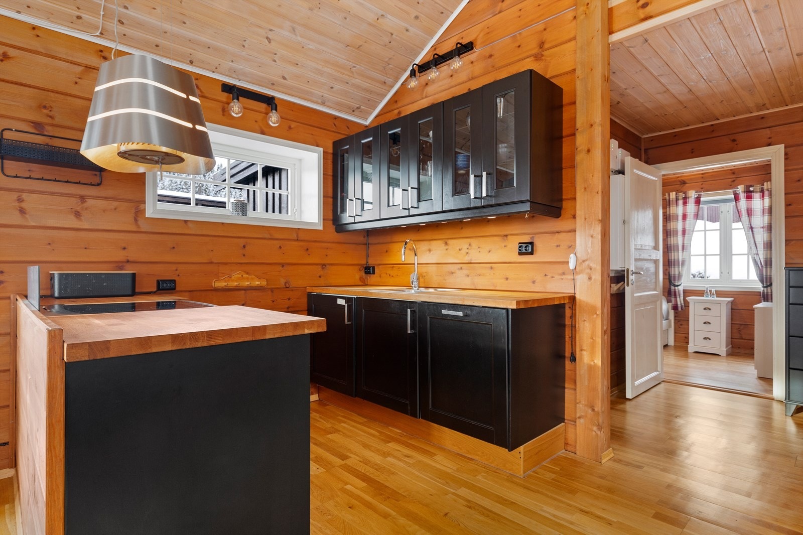 Flott og moderne kjøkken Galleribilde