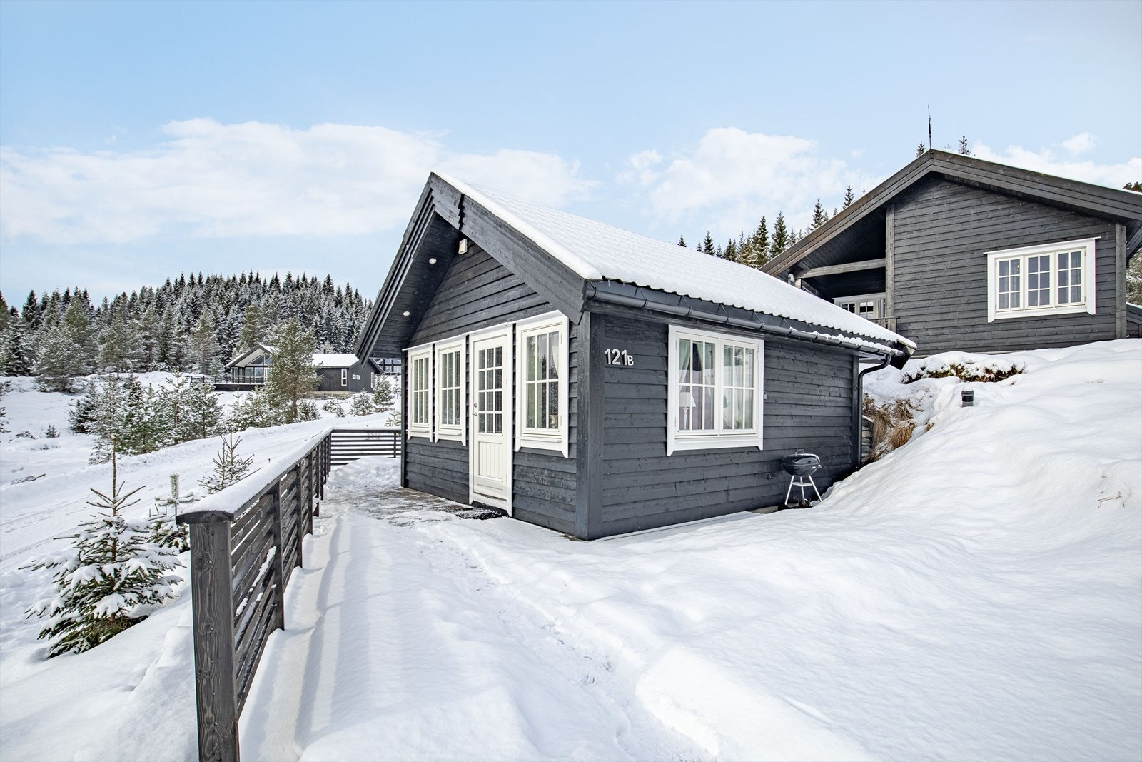 Eiendommen suppleres av et praktisk anneks oppført i 2016 Galleribilde