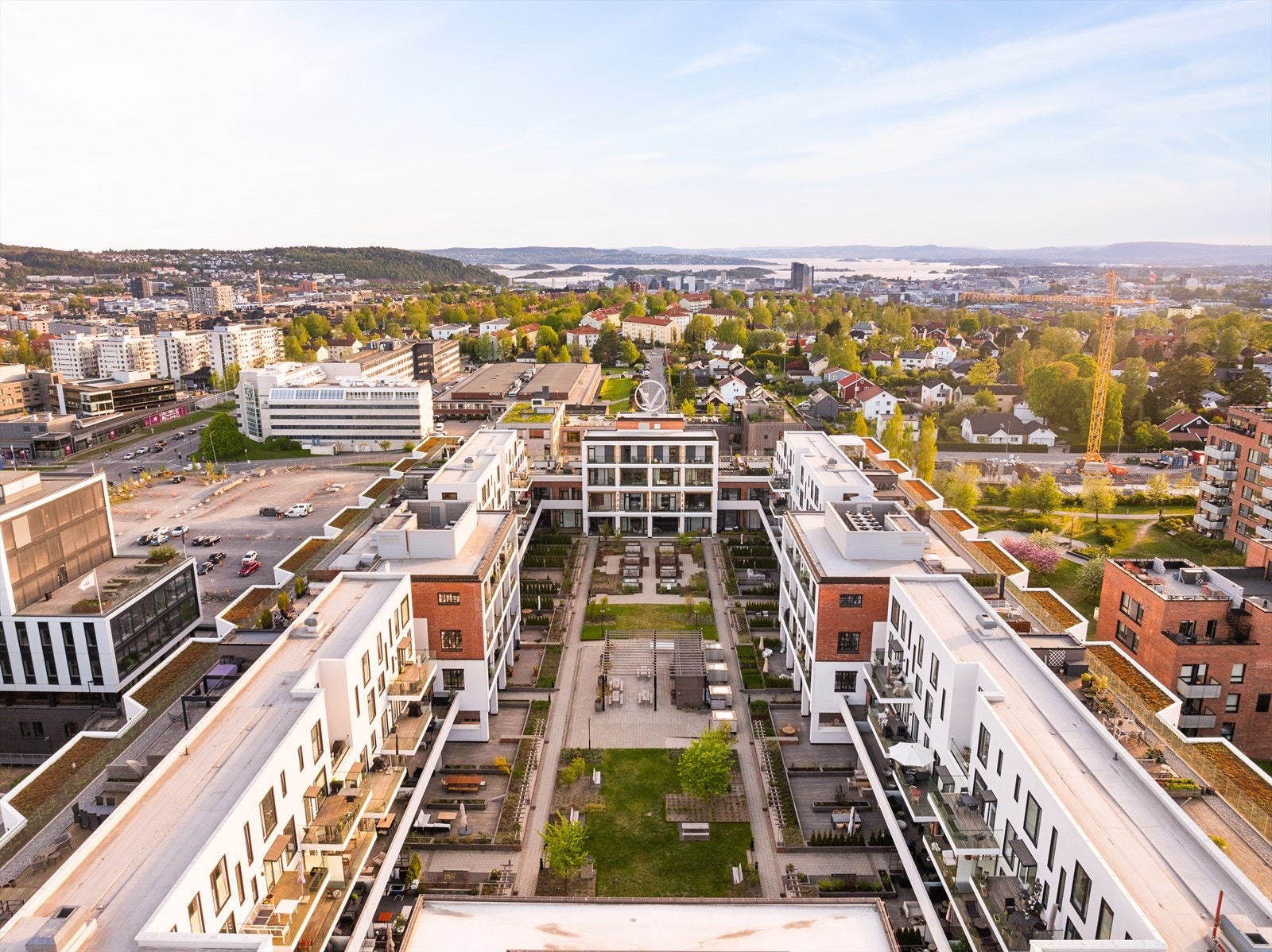 Hasle er en del av bydel Grünerløkka, sentralt plassert mellom Løren, Frydenberg og Økern. Galleribilde