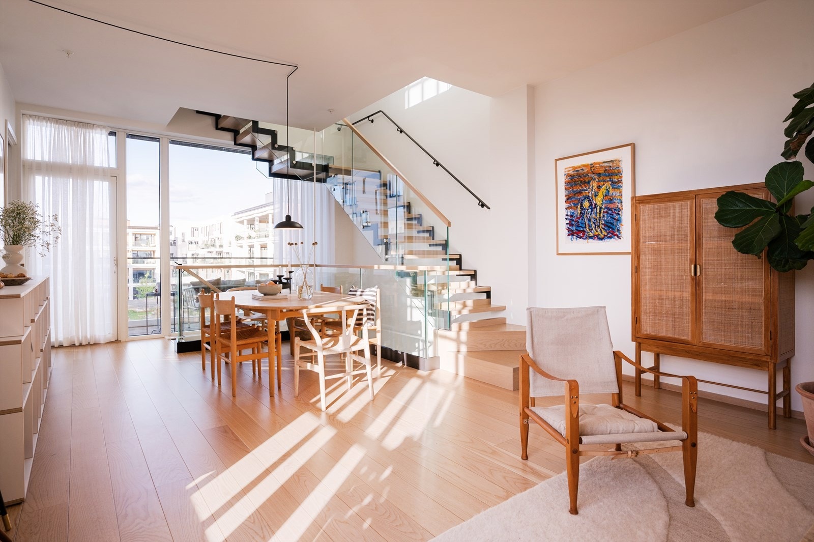 Velkommen til Bøkkerveien 12D - Presentert av Emir Resulbegovic i Emera eiendomsmegling! Galleribilde