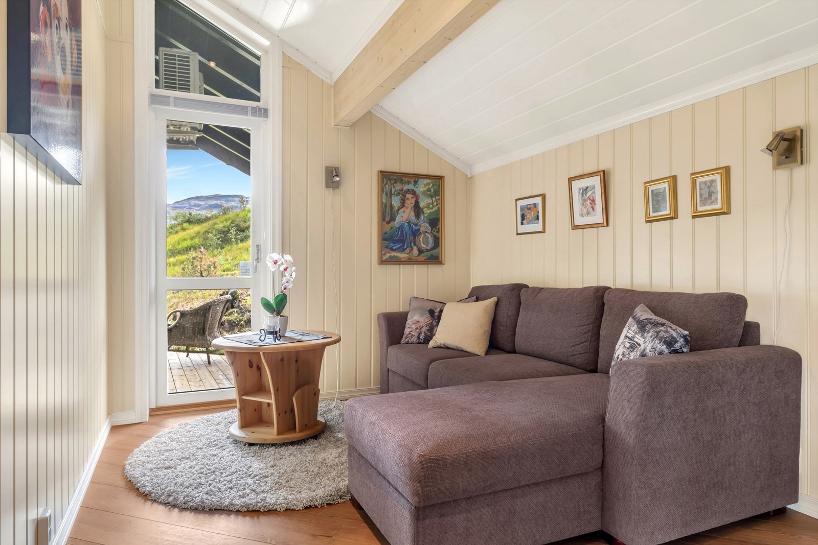 - Hyttens 2. stue. Innred etter ønske og behov - tv-stue eller ekstra soverom? - Galleribilde