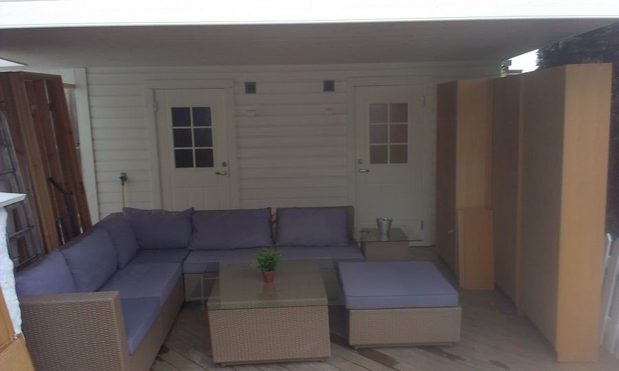 Uteplass under tak Galleribilde