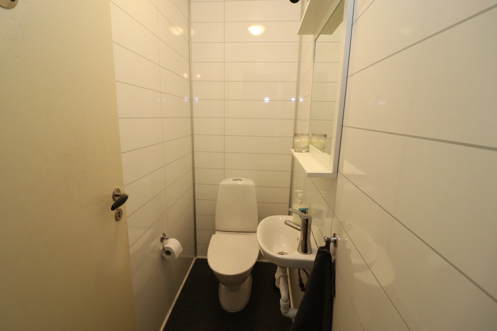 Toalett. Dette er adskilt fra bad. Galleribilde