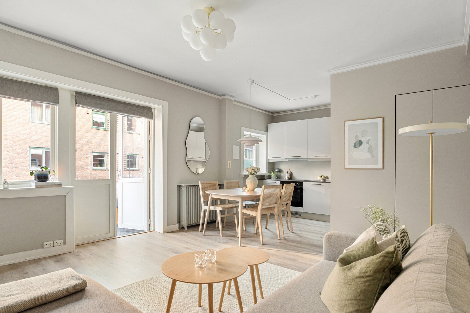 Tor Martin Tinderholt v/Privatmegleren Aksept har gleden av å presentere denne lekre leiligheten i Fearnleys gate 5A! Galleribilde